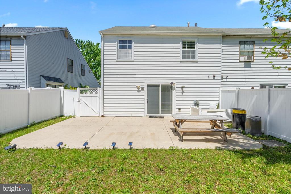 64 Hampton Gate Dr