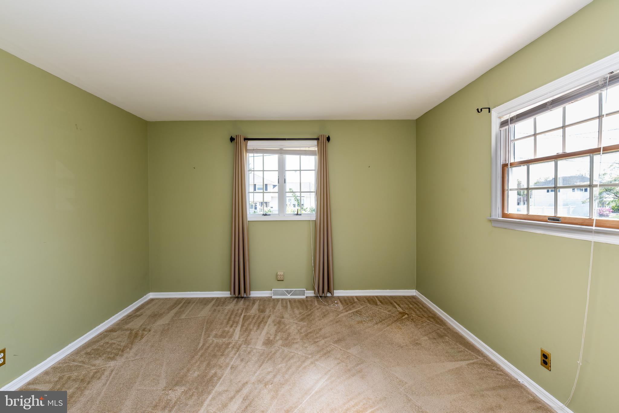 415 PLANTATION DRIVE