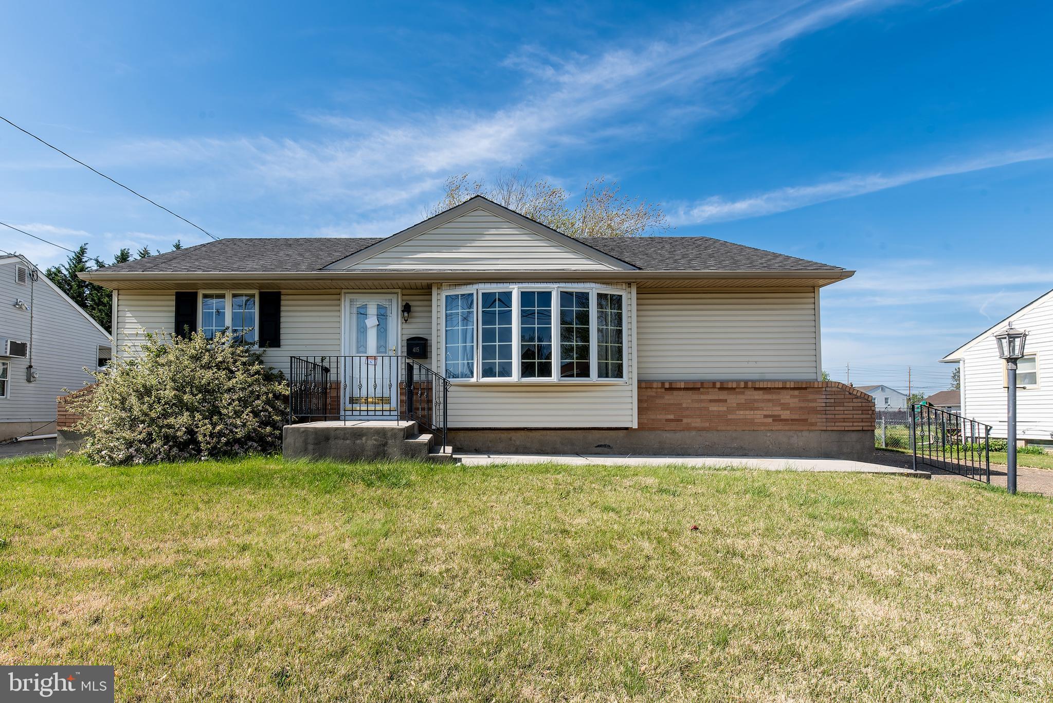 415 PLANTATION DRIVE