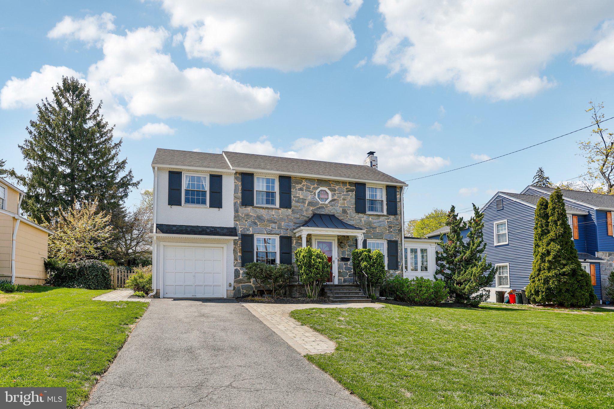 512 Homestead Ave