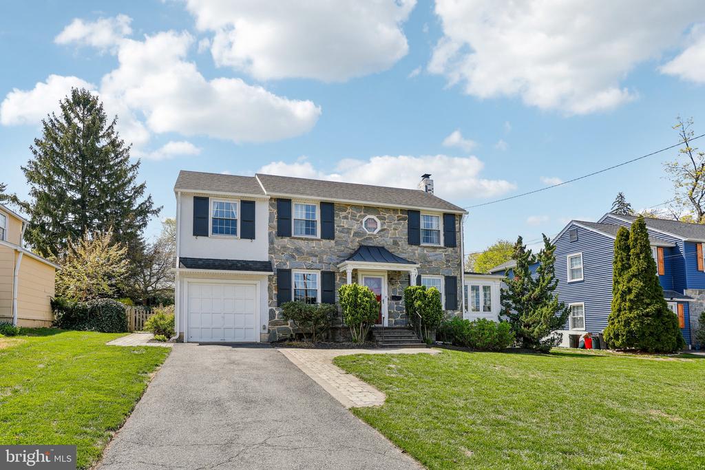 512 Homestead Ave