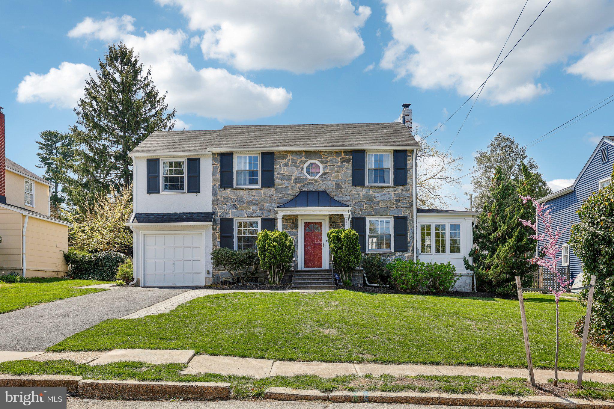 512 Homestead Ave