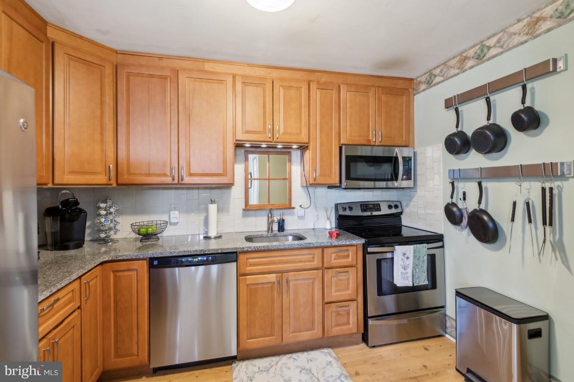 144 ELMTOWNE BOULEVARD