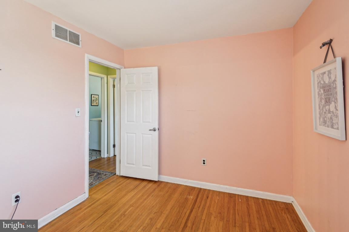 144 ELMTOWNE BOULEVARD