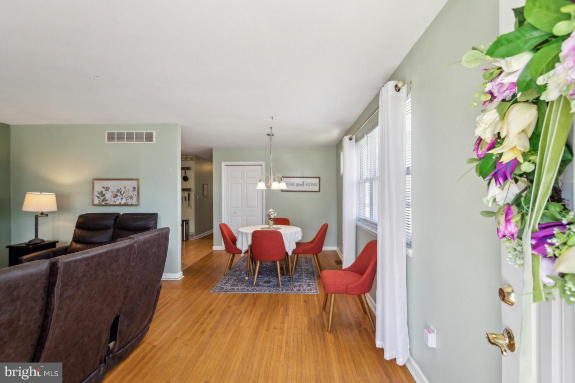 144 ELMTOWNE BOULEVARD