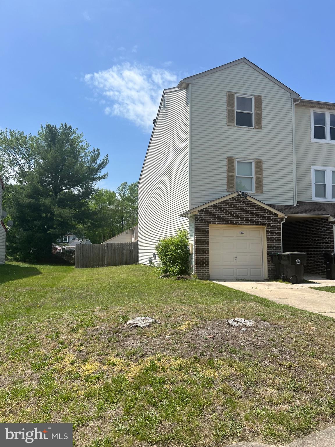 13 A HAMPTON GATE DRIVE