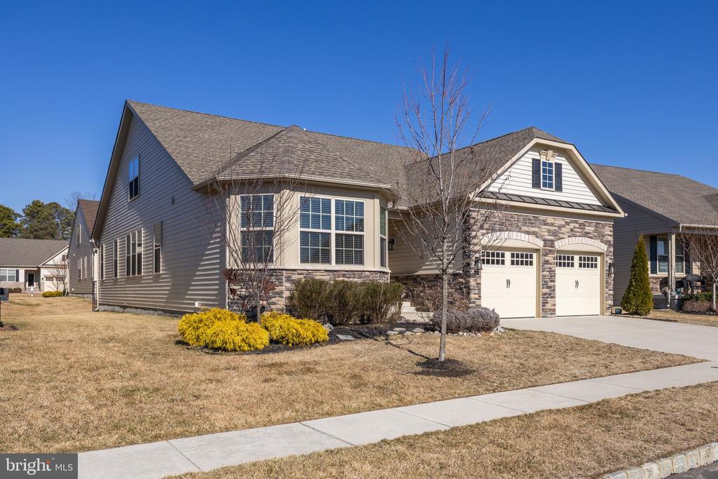 39 Ravenna Dr