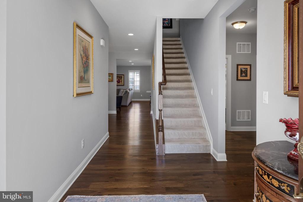 39 Ravenna Dr