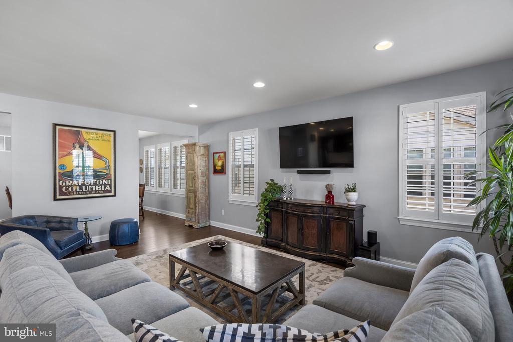 39 Ravenna Dr