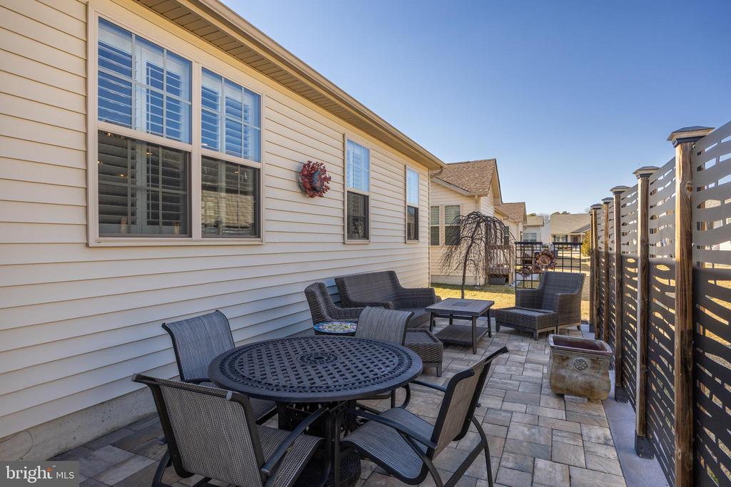 39 Ravenna Dr