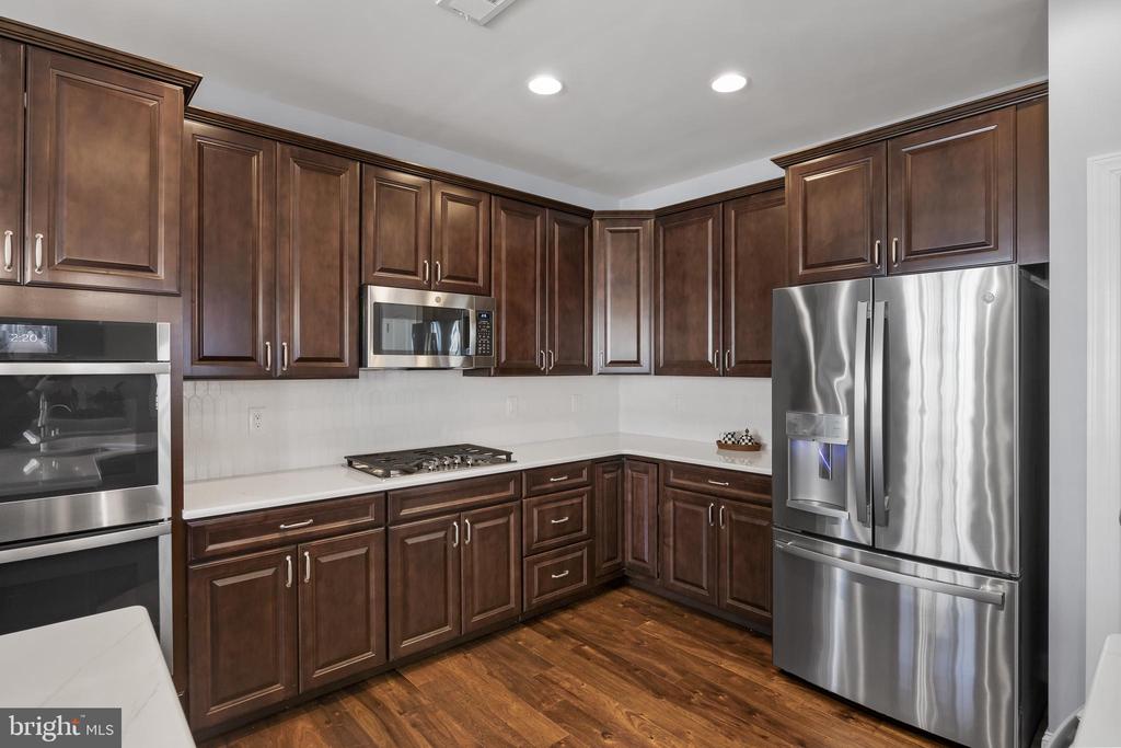 39 Ravenna Dr