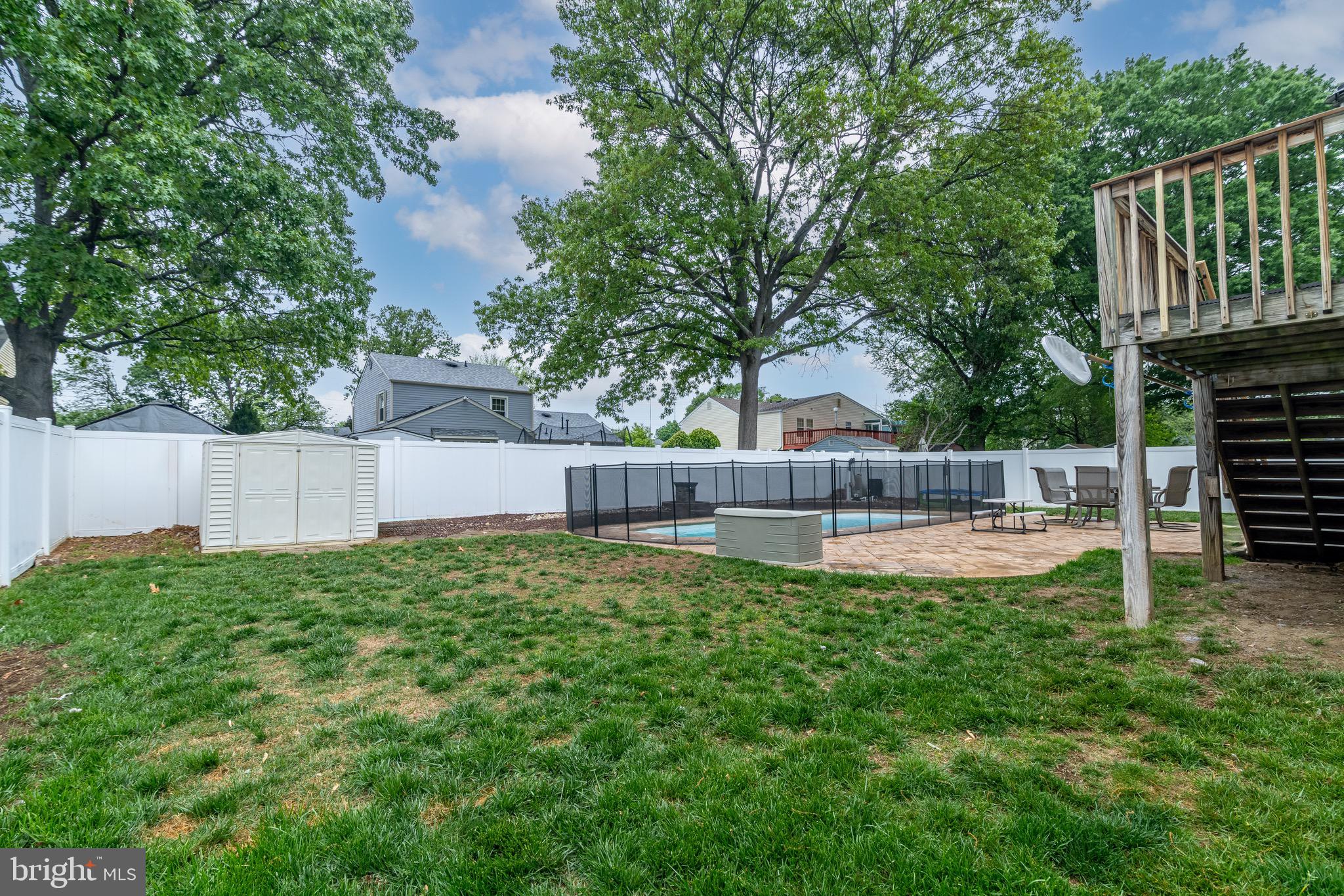 8367 Crofton Ln