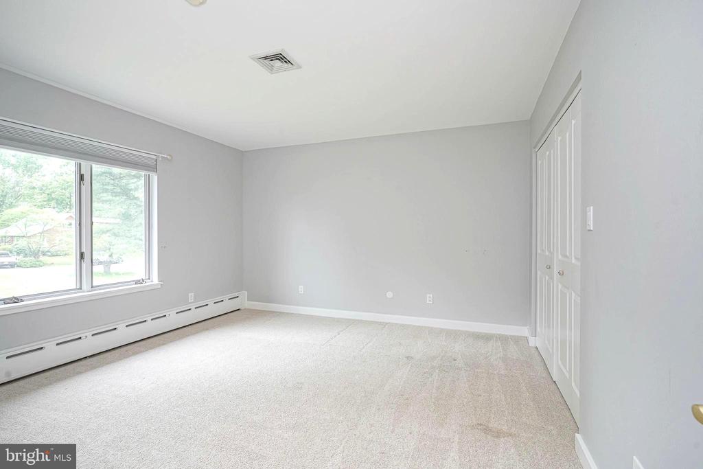 1056 CHEWS LANDING ROAD