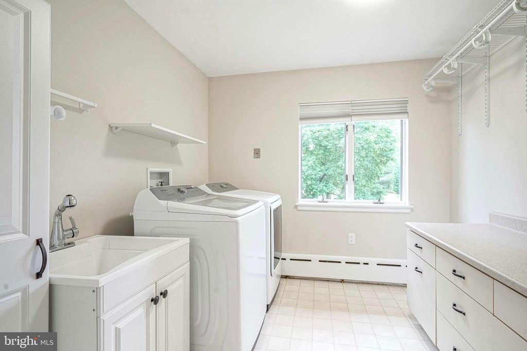 1056 CHEWS LANDING ROAD