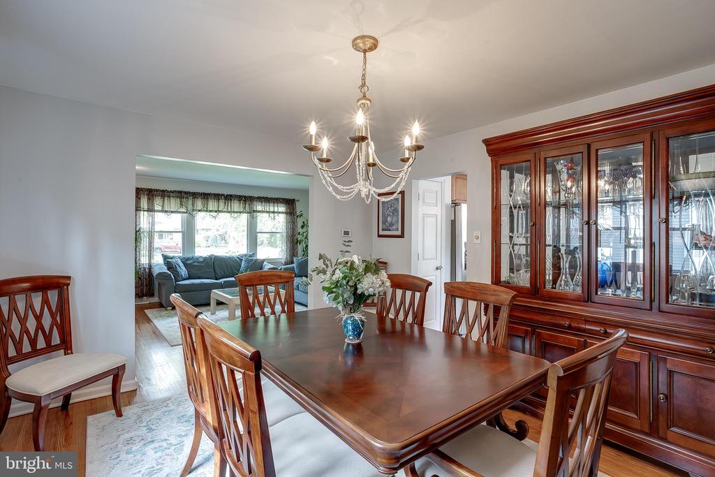14 Blue Bell Dr