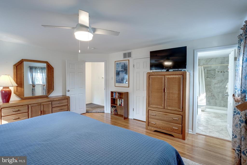 14 Blue Bell Dr