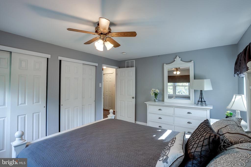 14 Blue Bell Dr