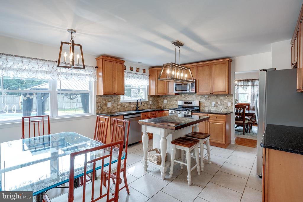 14 Blue Bell Dr