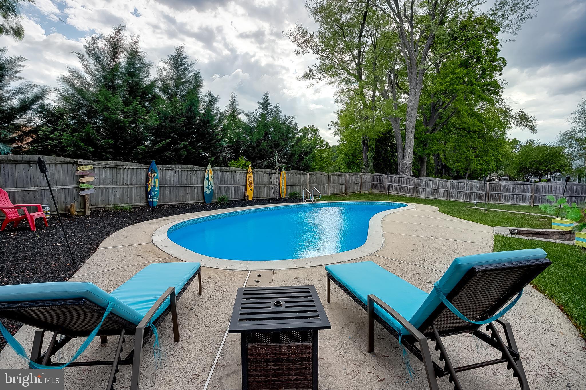 14 Blue Bell Dr