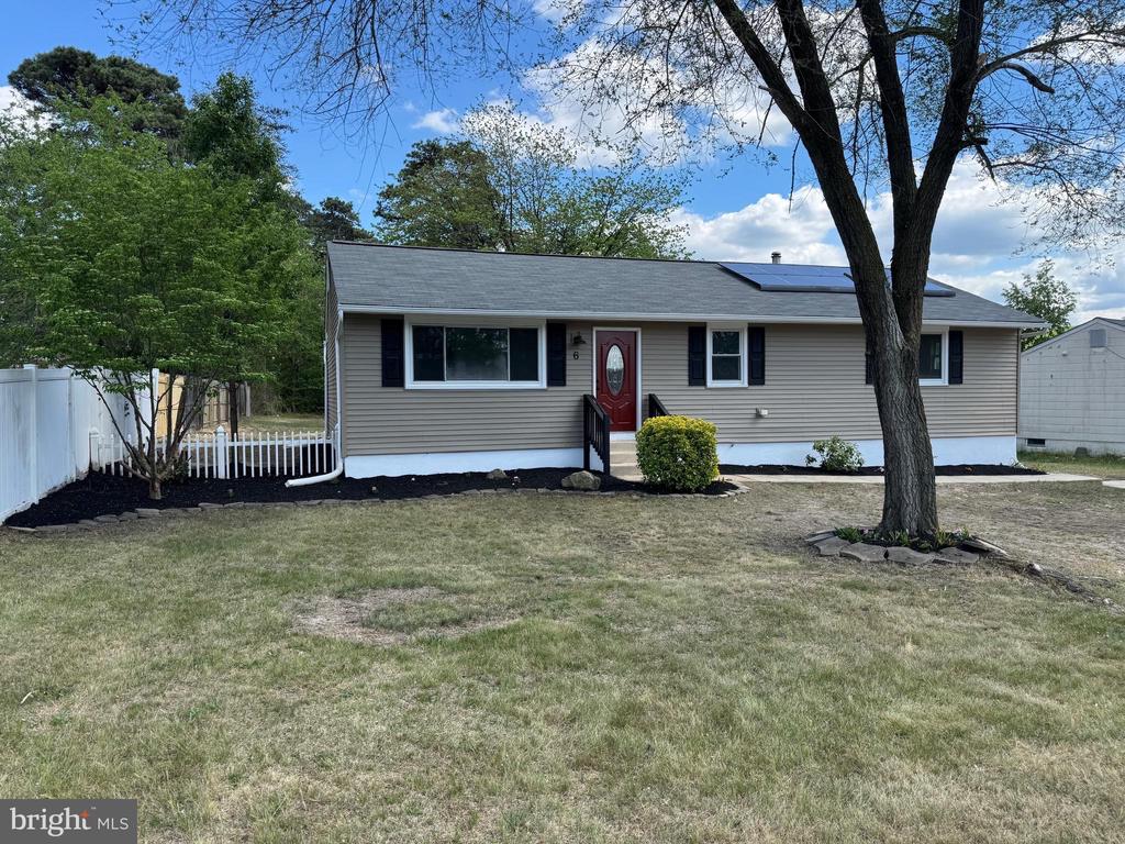 6 HOLLY RUN DRIVE