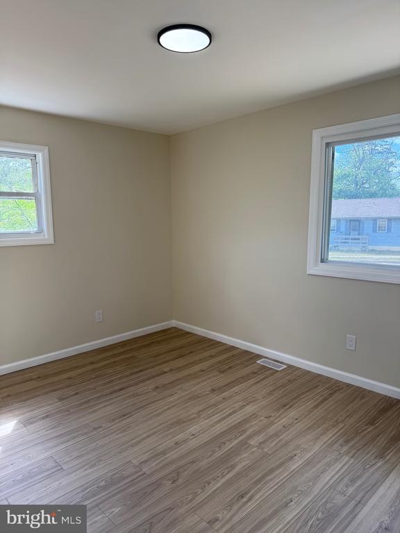 6 HOLLY RUN DRIVE