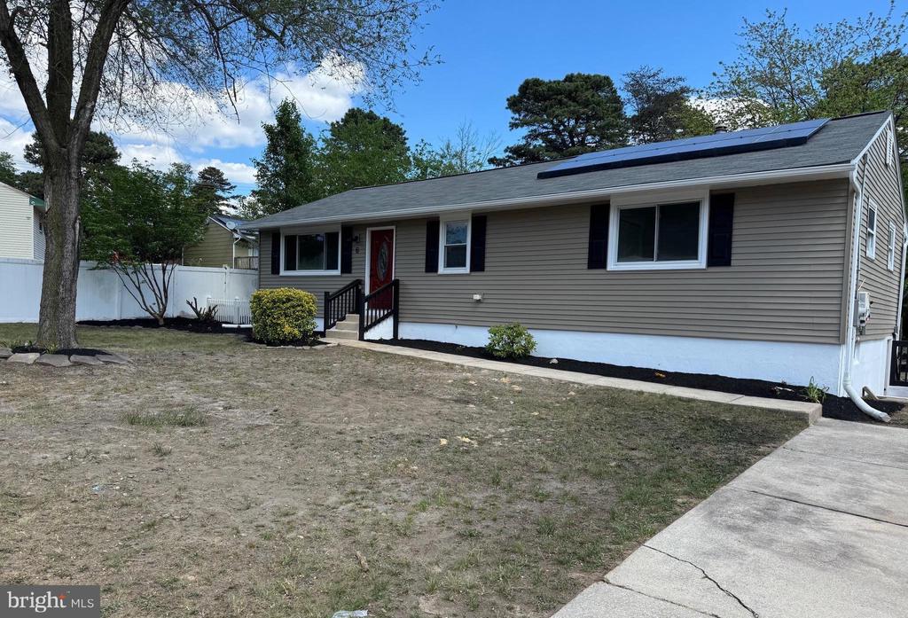 6 HOLLY RUN DRIVE