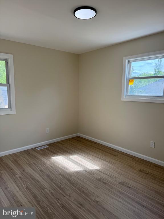 6 HOLLY RUN DRIVE