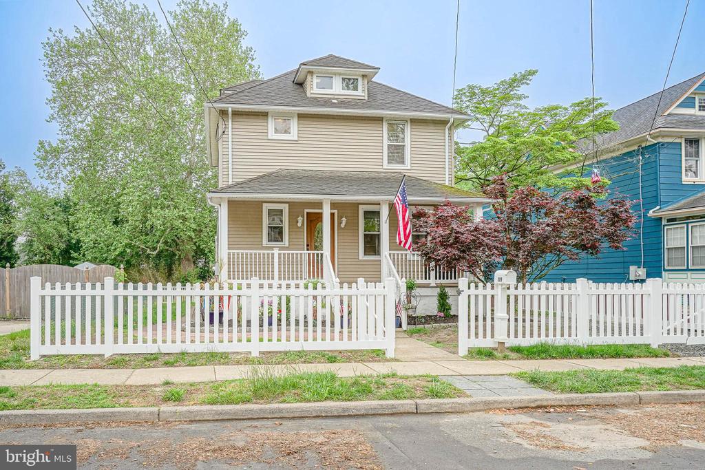 309 TRENTON AVENUE