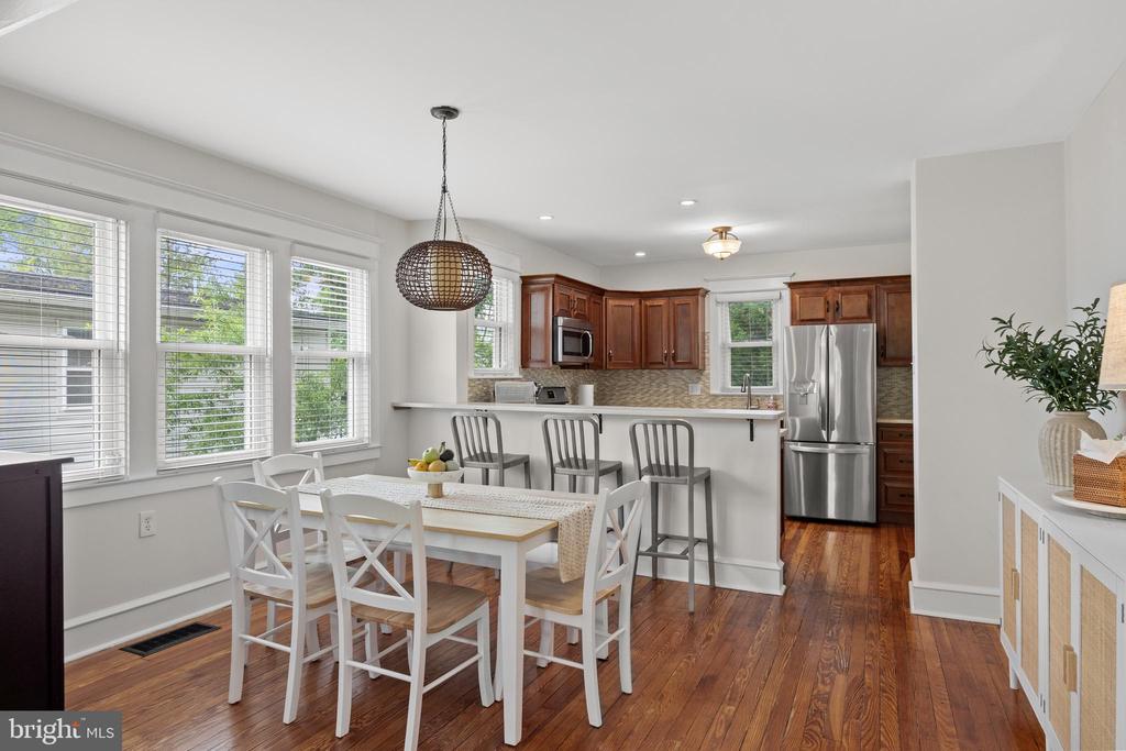 25 Elm Ave