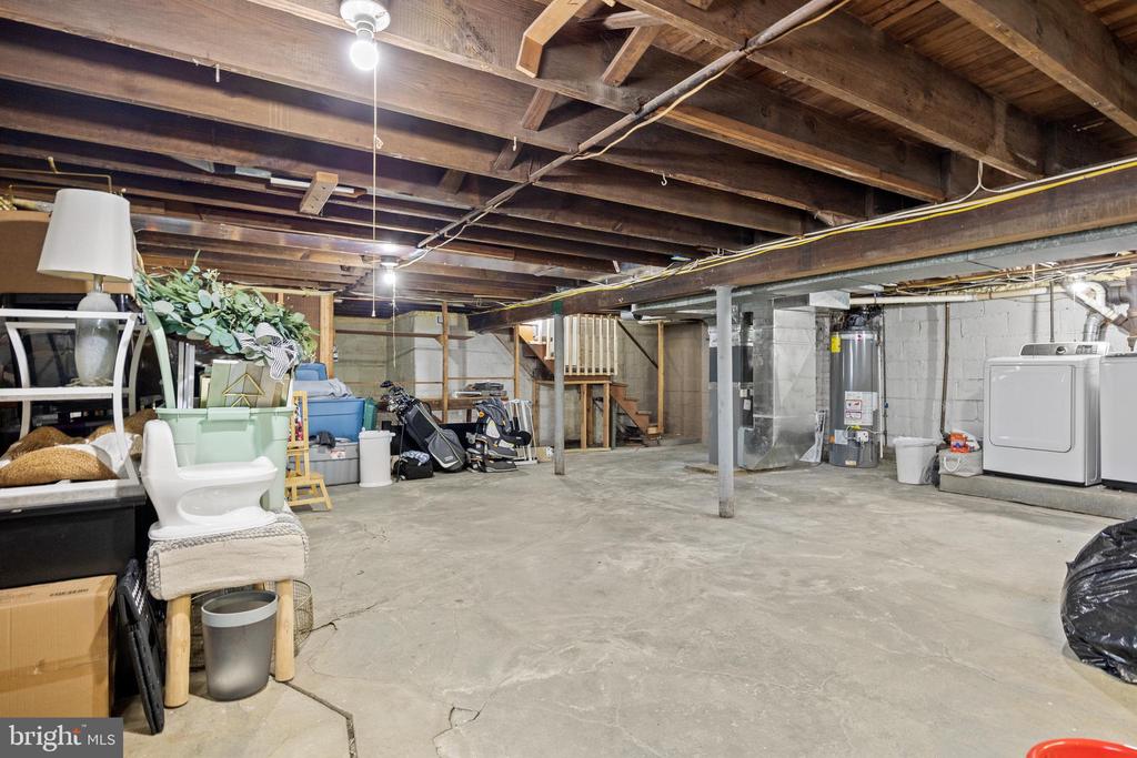 25 Elm Ave