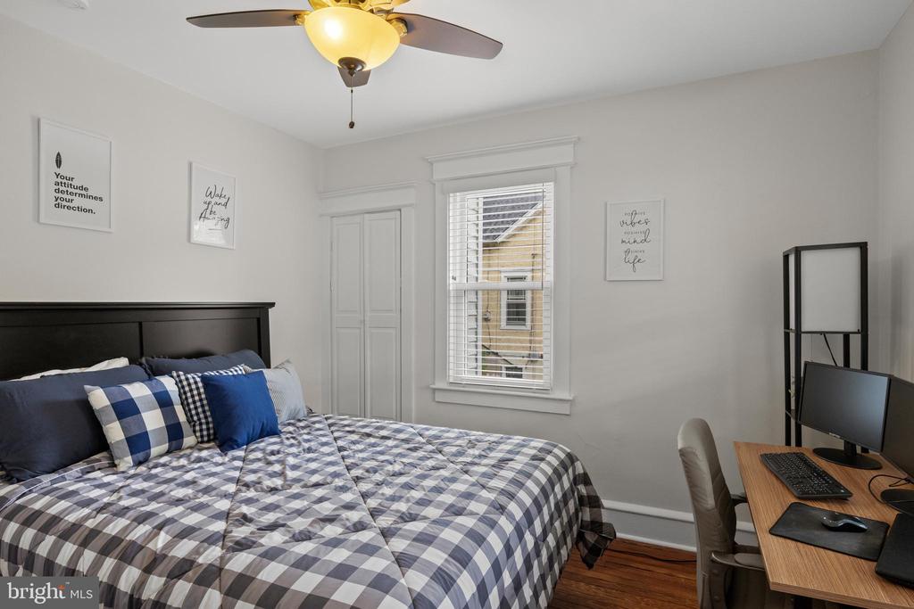 25 Elm Ave