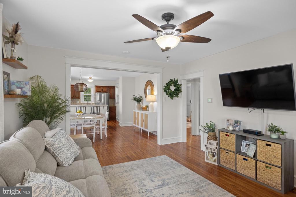 25 Elm Ave