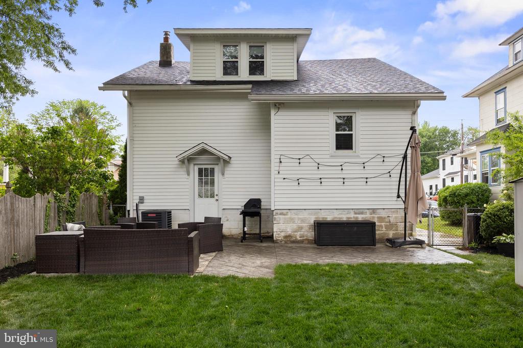 25 Elm Ave