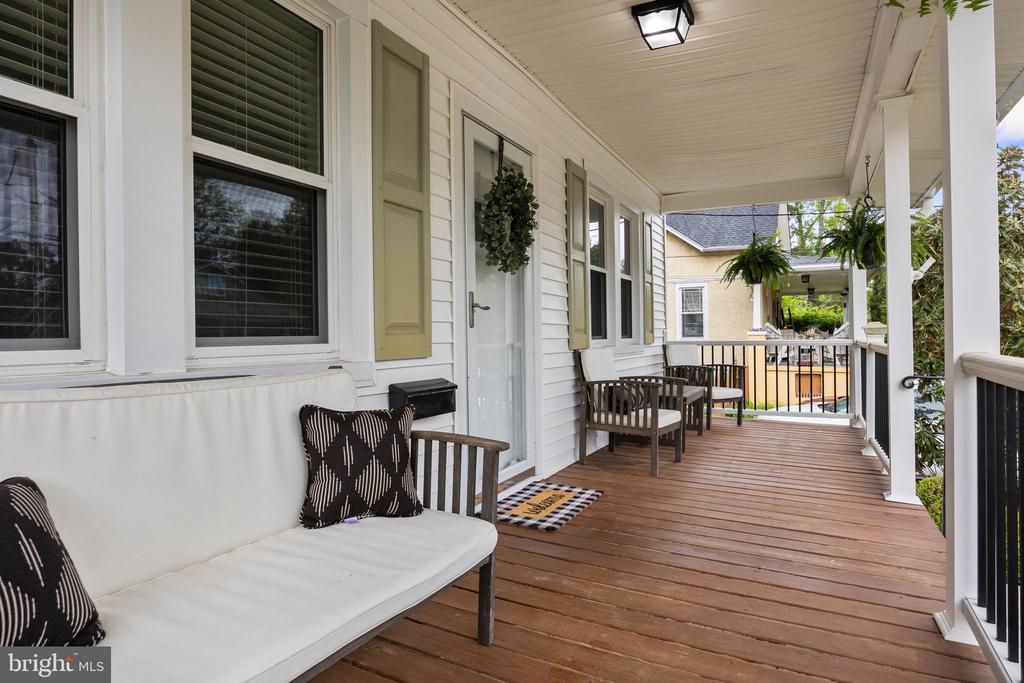 25 Elm Ave