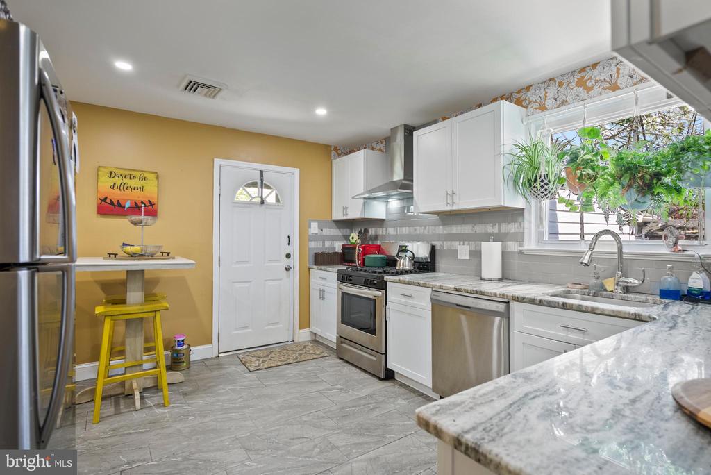 449 7th Ave