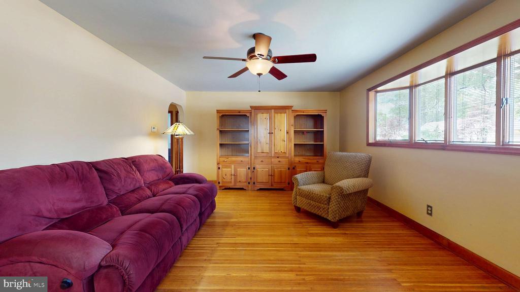 38 WARD AVENUE