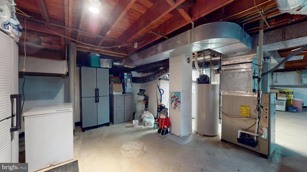 38 WARD AVENUE