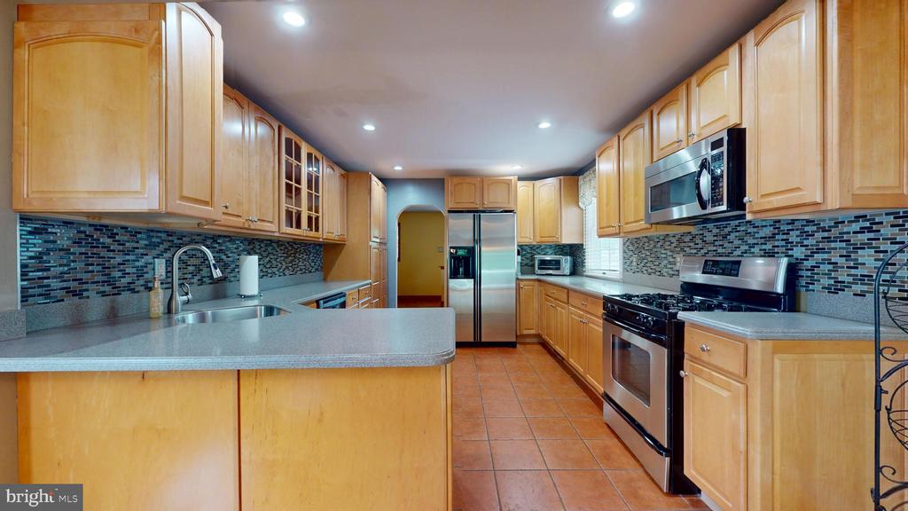 38 WARD AVENUE
