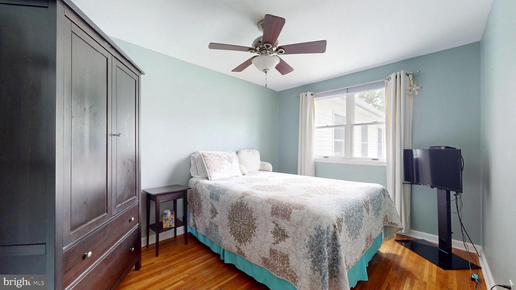 38 WARD AVENUE