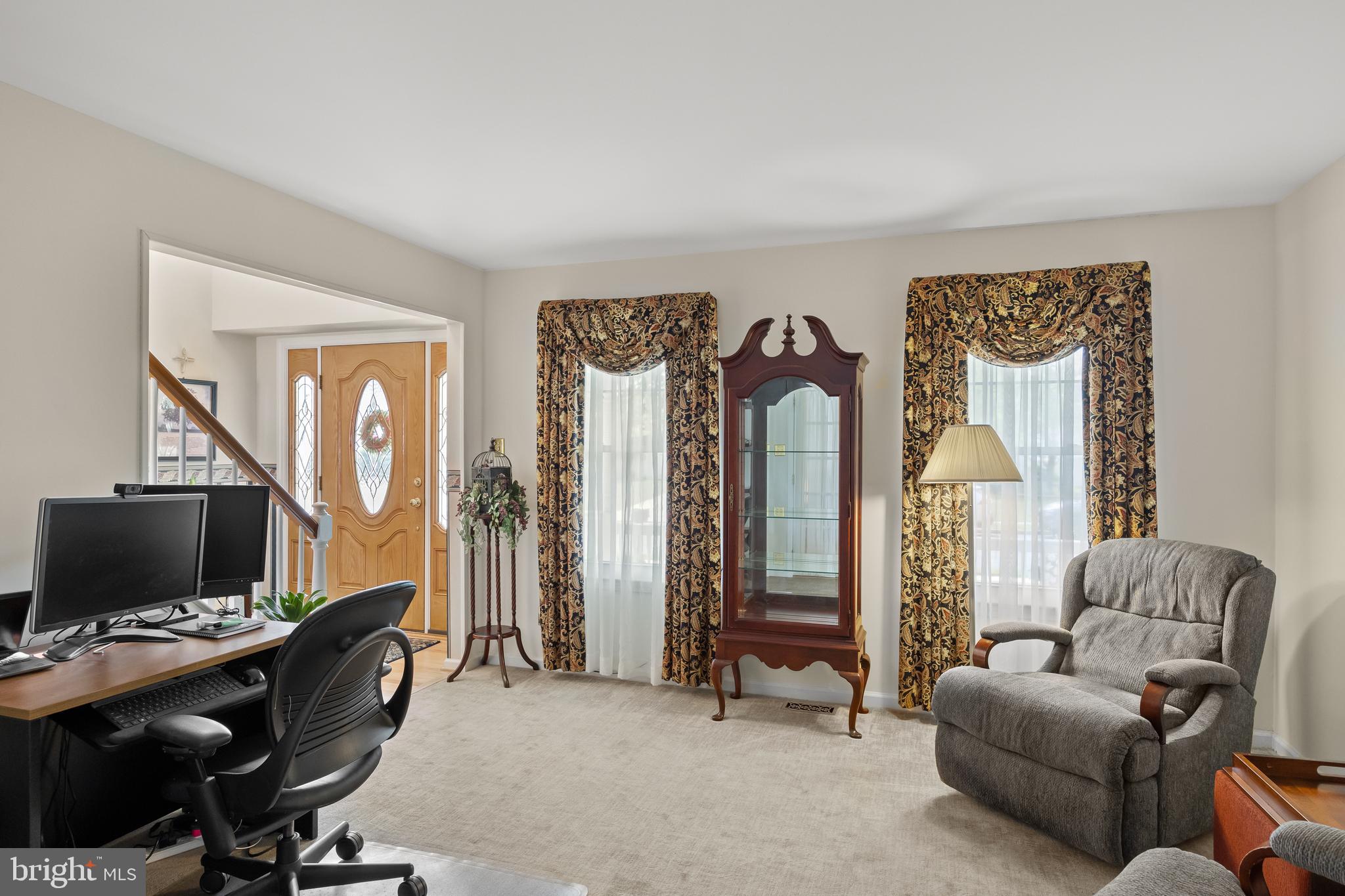 21 Lexington Park Rd