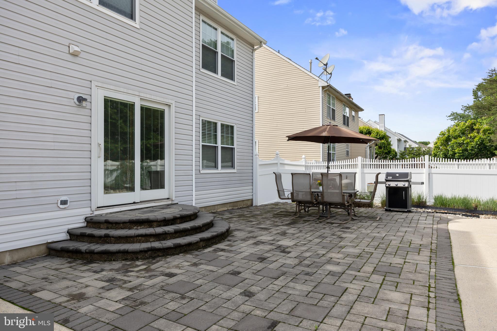 21 Lexington Park Rd