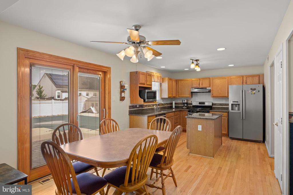 21 Lexington Park Rd