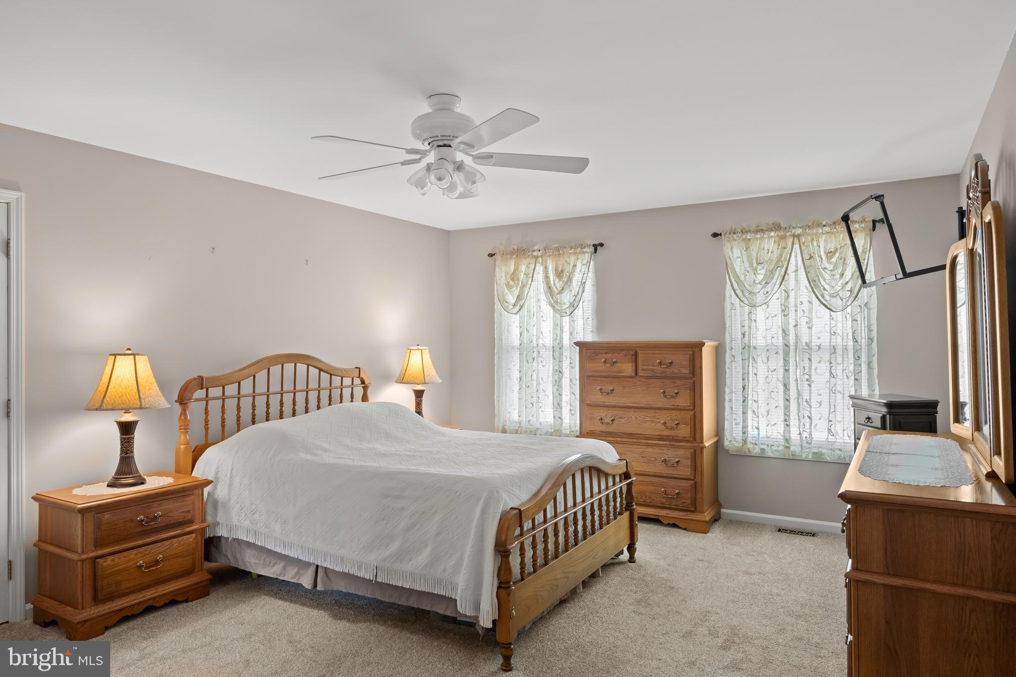 21 Lexington Park Rd