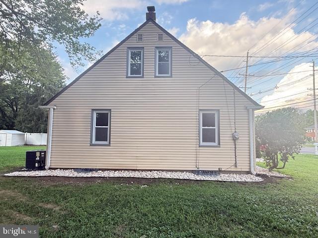 819 E EVESHAM ROAD
