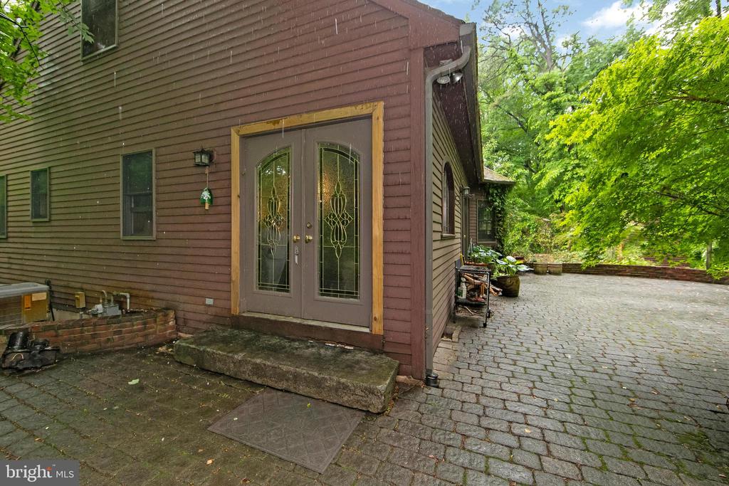 51 EAST ROAD