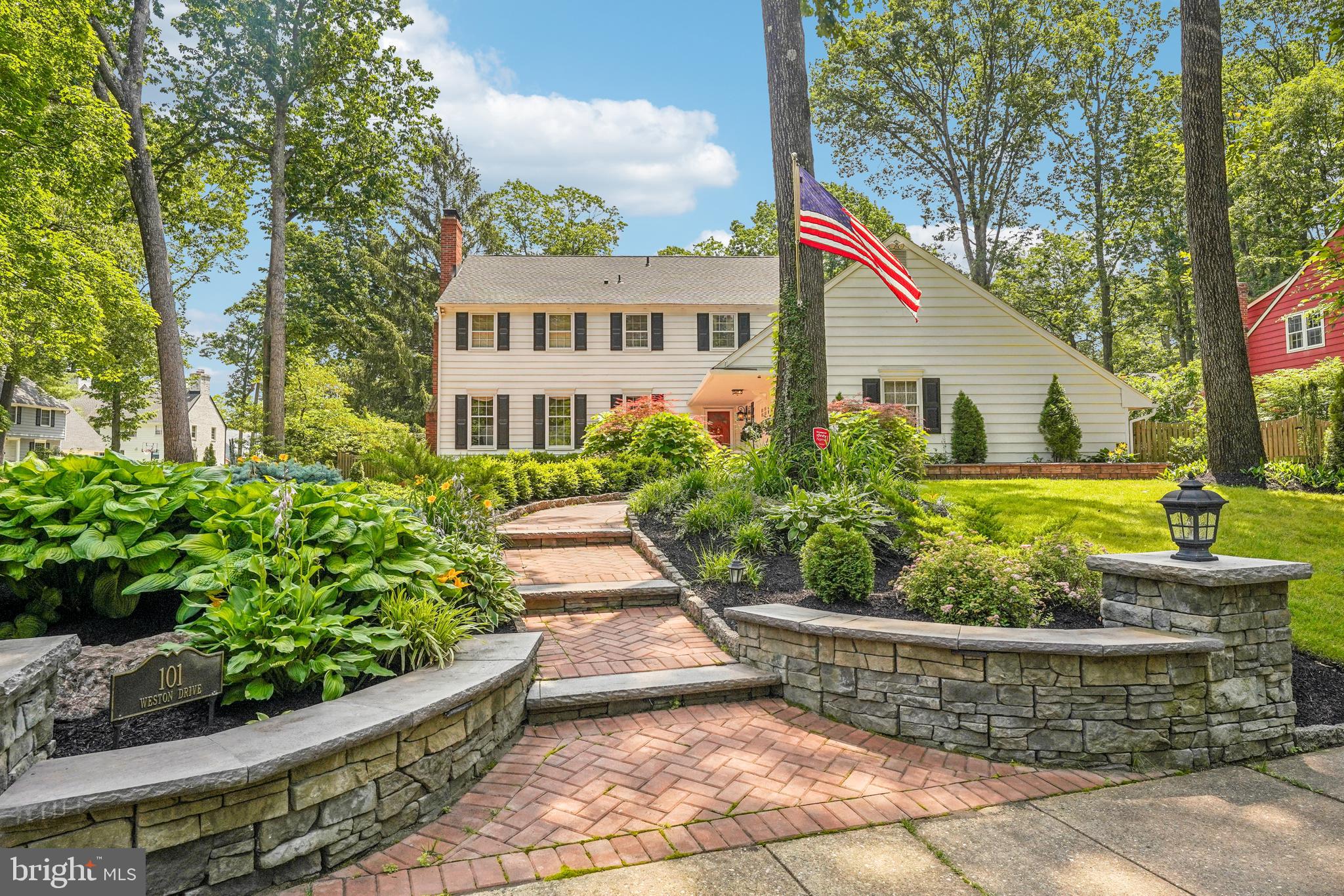 101 Weston Dr