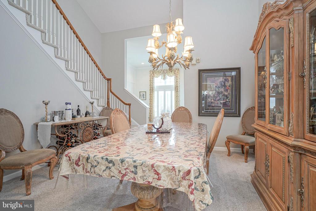 11 SPRINGFIELD AVENUE
