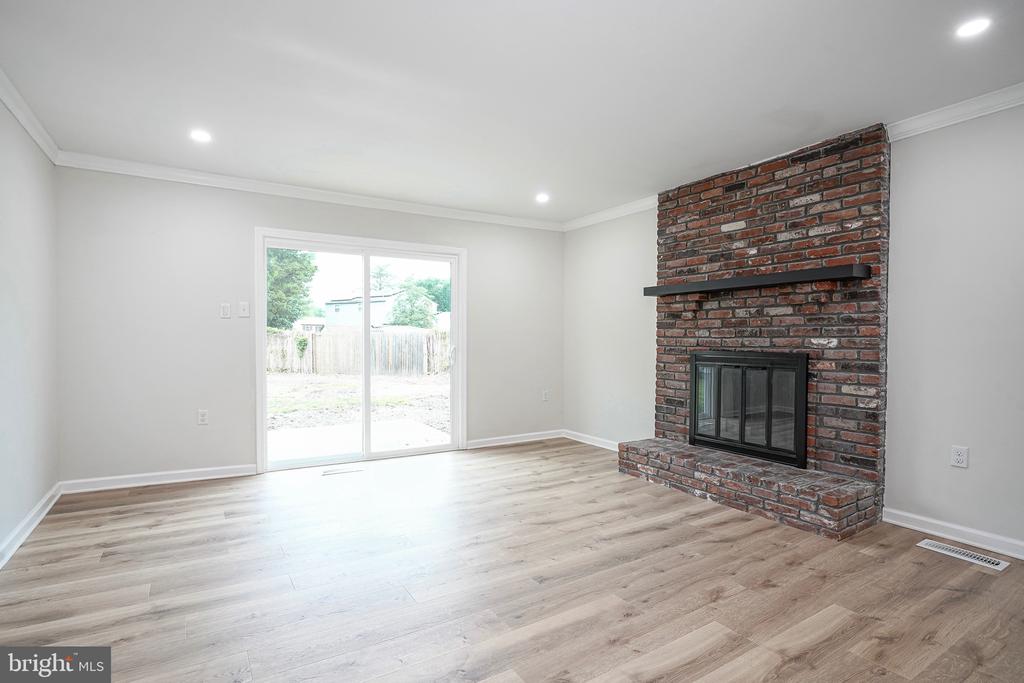 26 JEFFERSON DRIVE