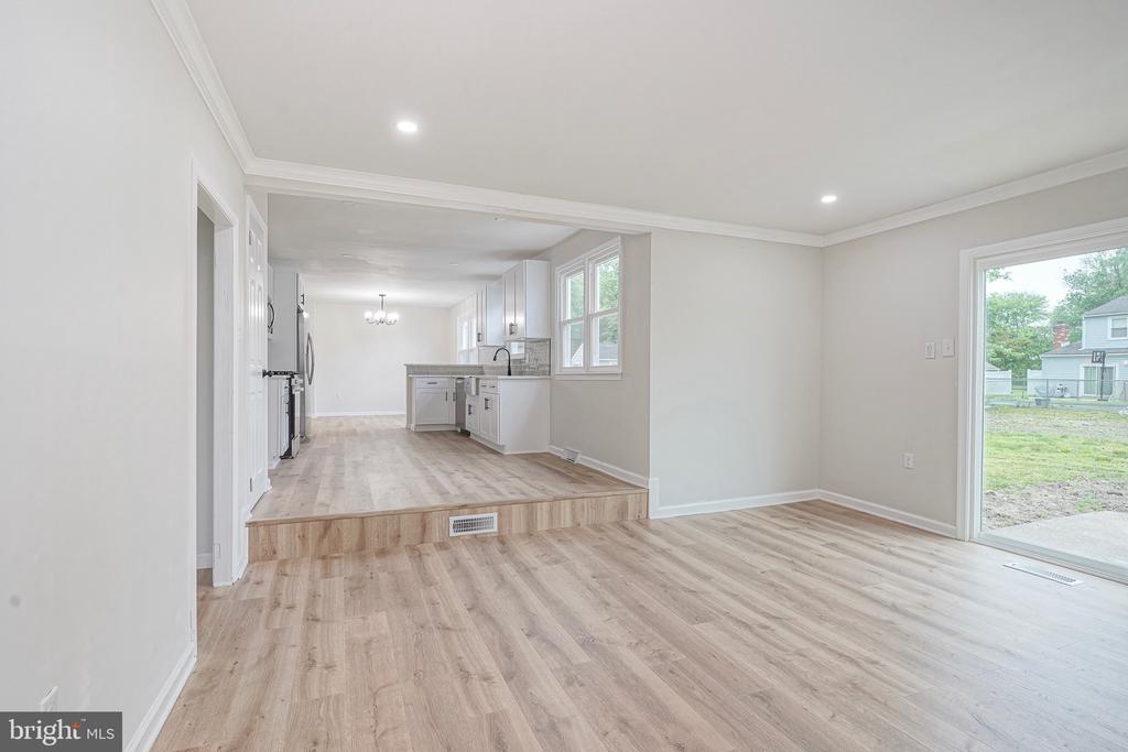 26 JEFFERSON DRIVE