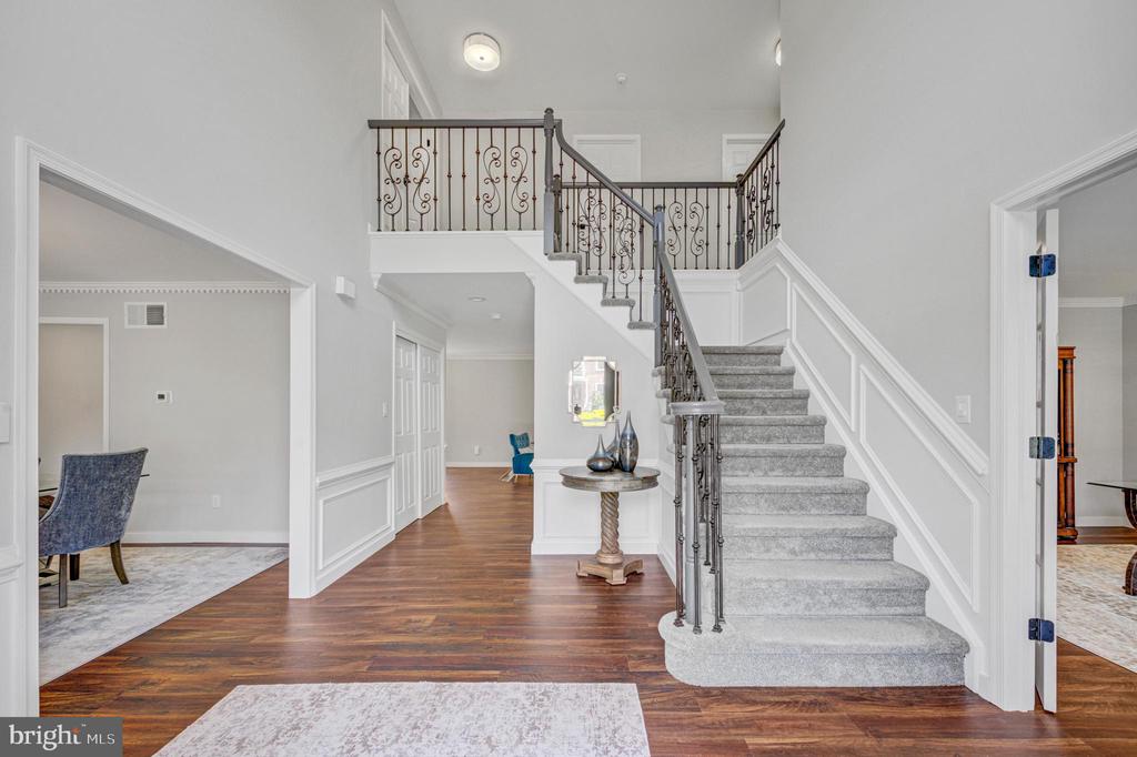 22 REGAN LANE